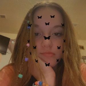 Meet your Posher, Briana